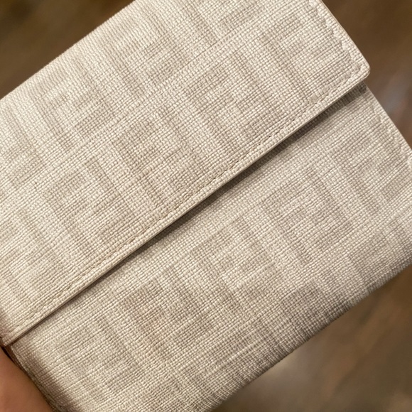 Vintage Fendi wallet - Picture 5 of 8